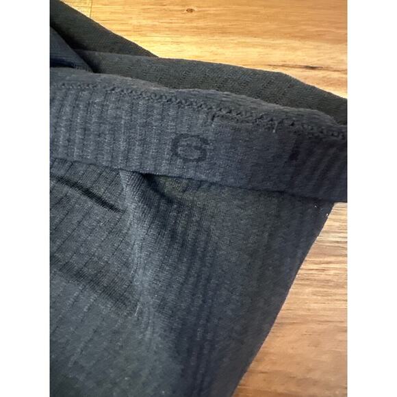 Lululemon Tank Top with removable pads Black womens size 6 - Picture 4 of 4